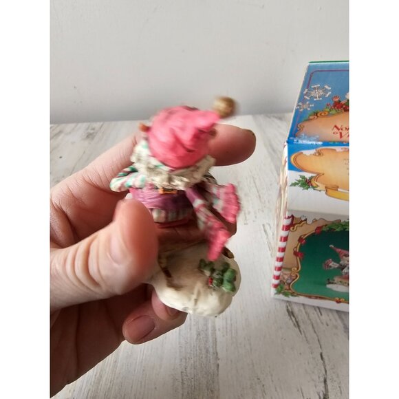 Enesco Sammy elf North Pole sled village zimnicki figurine Xmas vintage - Picture 5 of 9